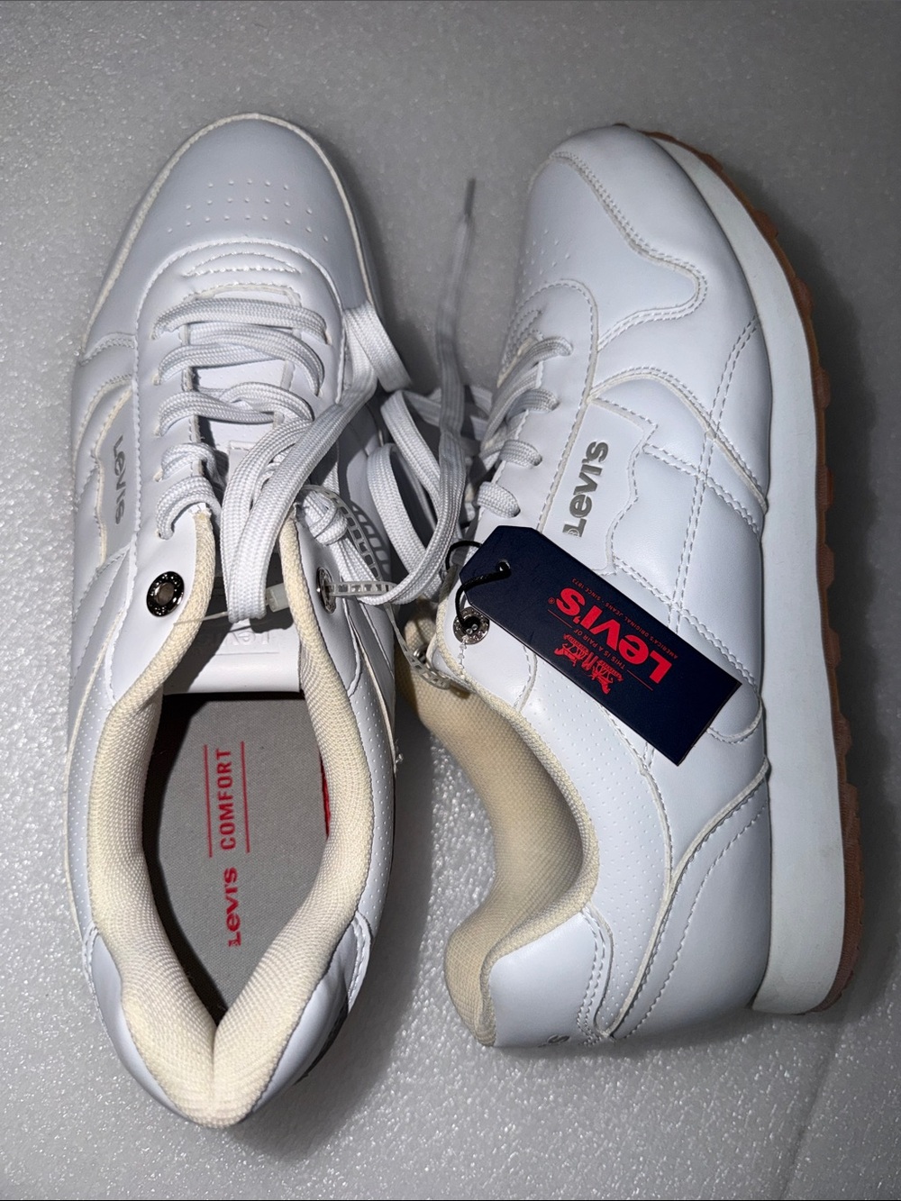 Levi's White Leather Casual Athletic Sneakers with Gum Outsole